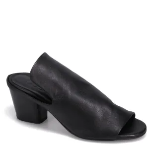 Bueno Women's Cara Heeled Sandal in Black/Black