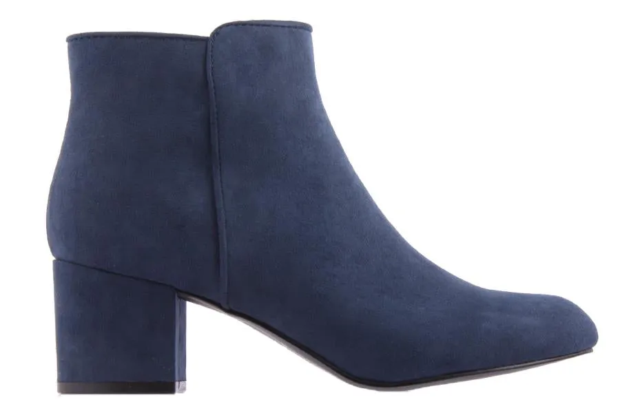 ESTA NAVY SUEDE