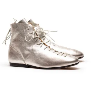 MAGRITTE Veuve | Leather Boot