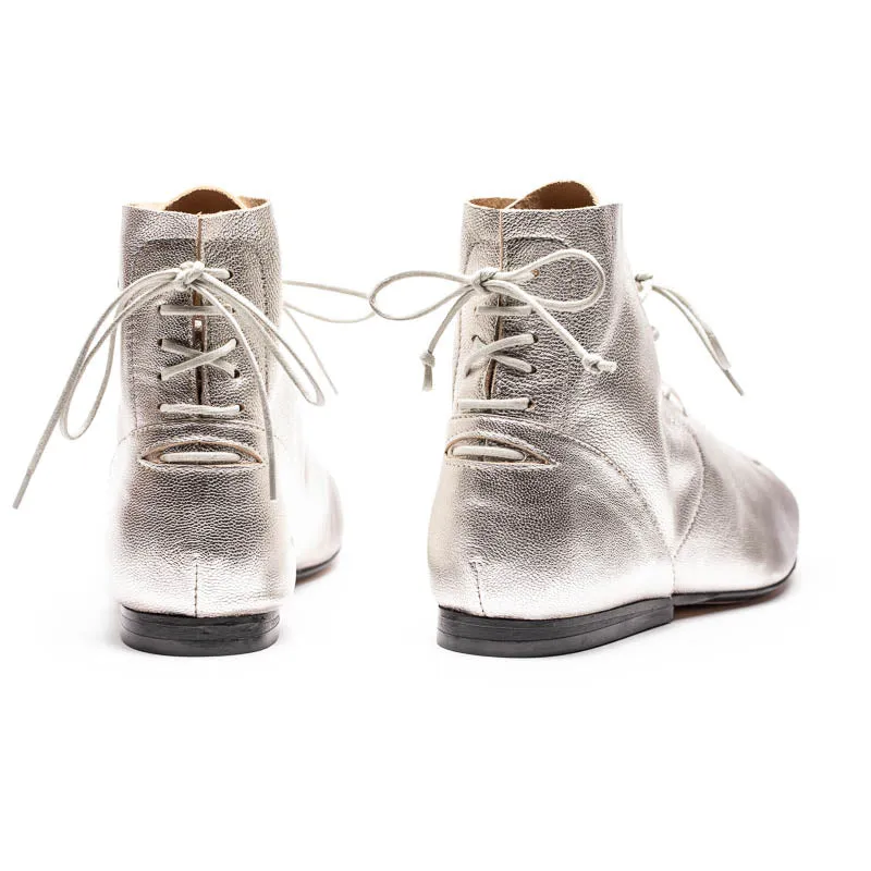 MAGRITTE Veuve | Leather Boot